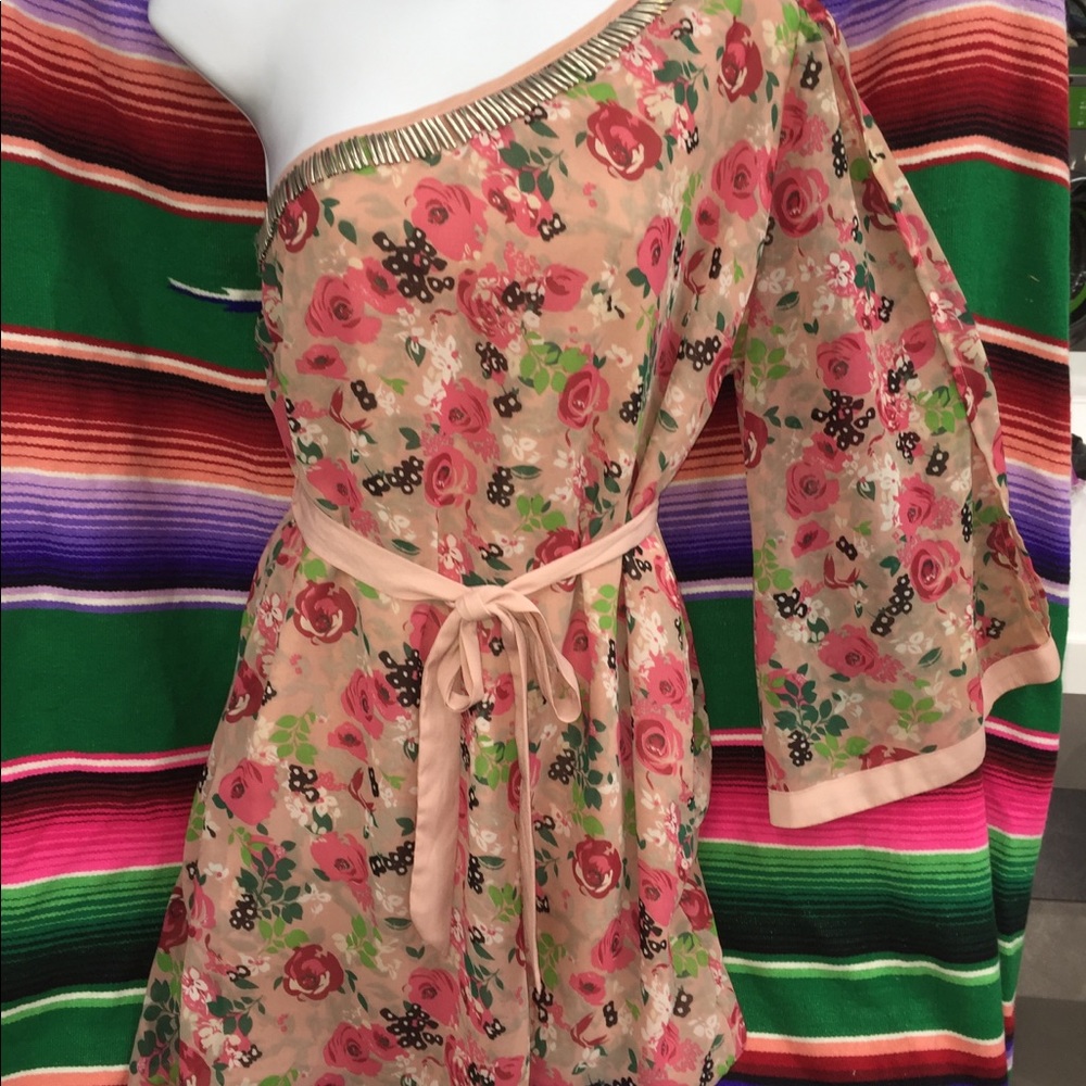 Karle Sz M one shoulder bell sleeve top mini dress